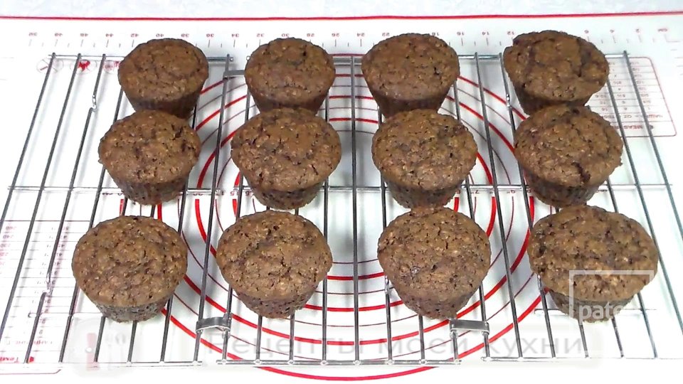 ШОКОЛАДНО-КОКОСОВЫЕ  МАФФИНЫ - Шаг 10