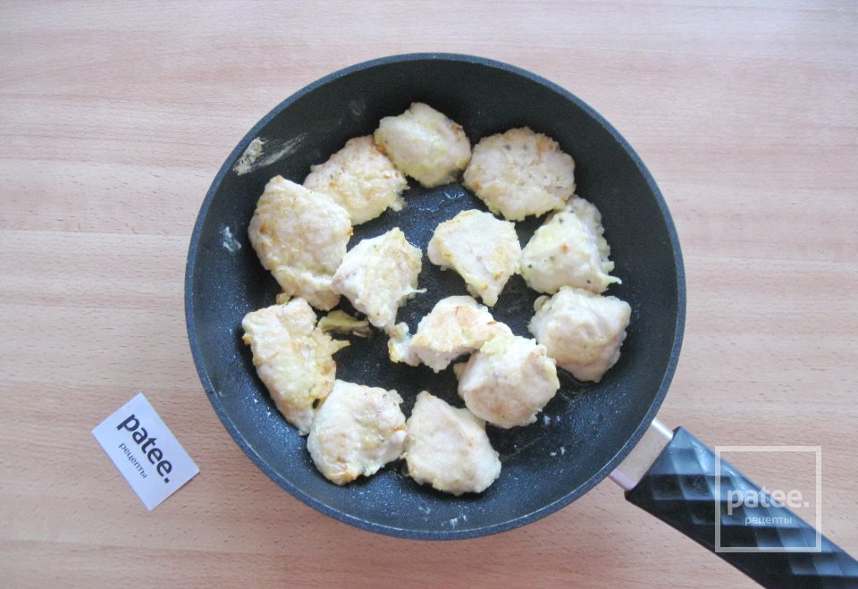 Куриные наггетсы в соусе - Шаг 9