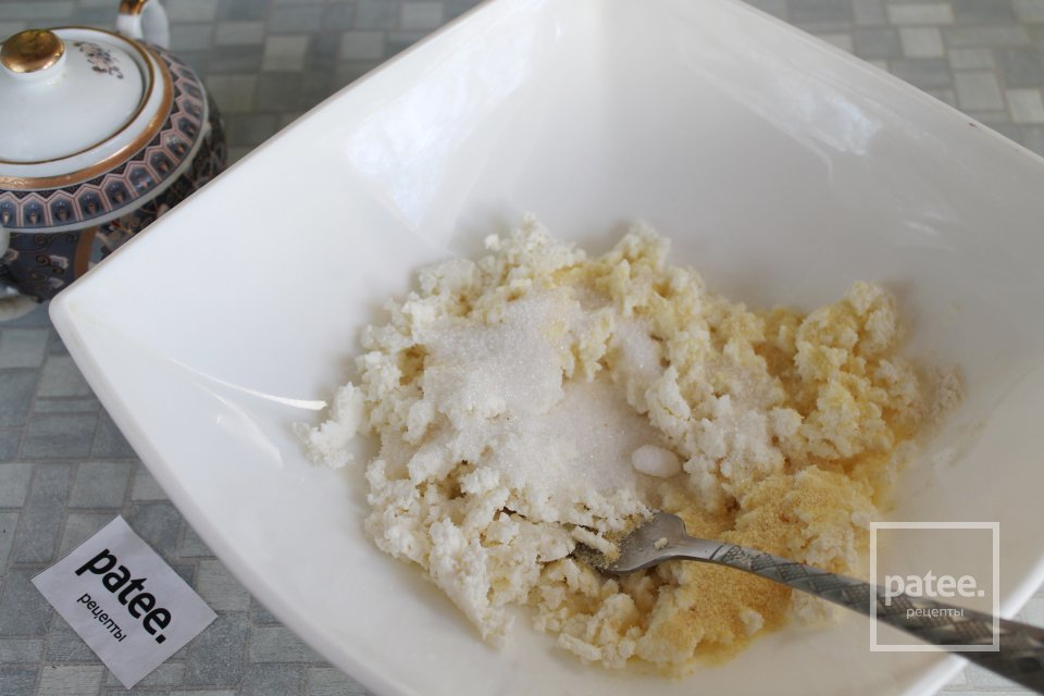 Сырники из творога с манной крупой - Шаг 4