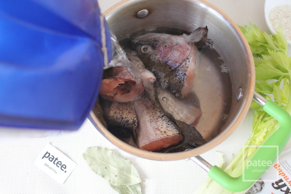 Рисовый суп со свежей форелью - Шаг 3