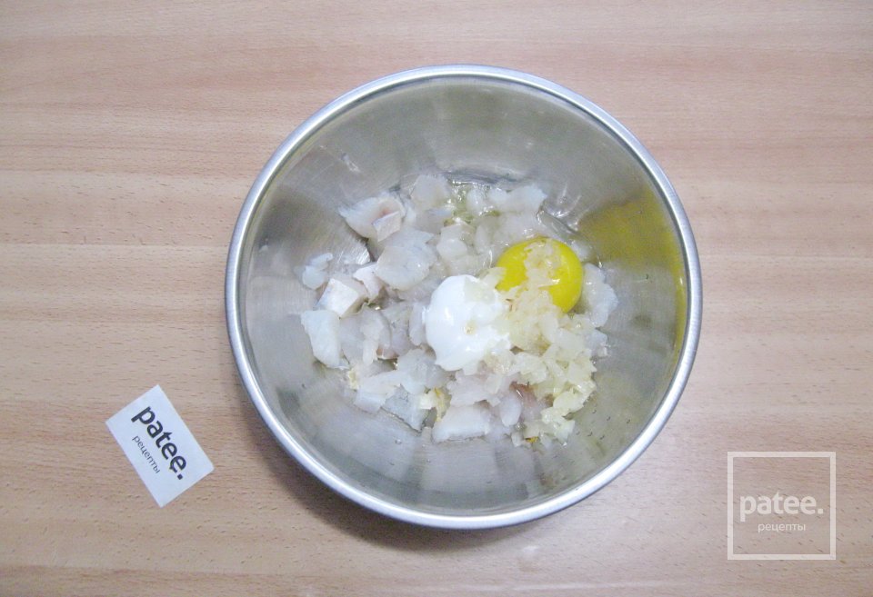 Рубленые котлеты из судака - Шаг 6