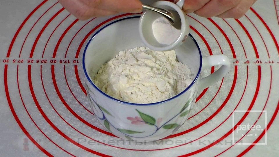 ПЕСОЧНОЕ  ПЕЧЕНЬЕ  С КОКОСОВОЙ СТРУЖКОЙ - Шаг 2