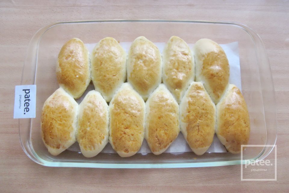 Пирожки с капустой и яйцом в духовке - Шаг 16