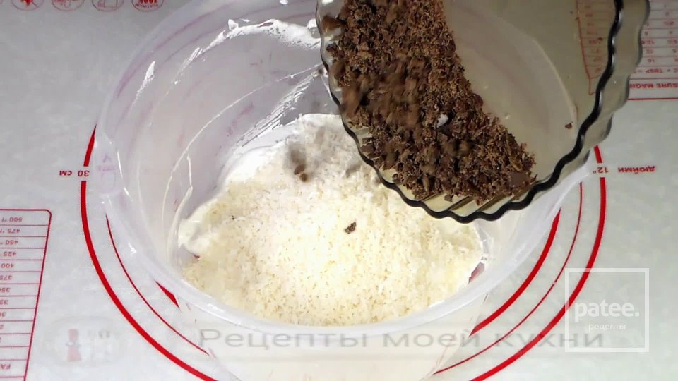 ШОКОЛАДНОЕ БЕЗЕ с КОКОСОВОЙ СТРУЖКОЙ - Шаг 4