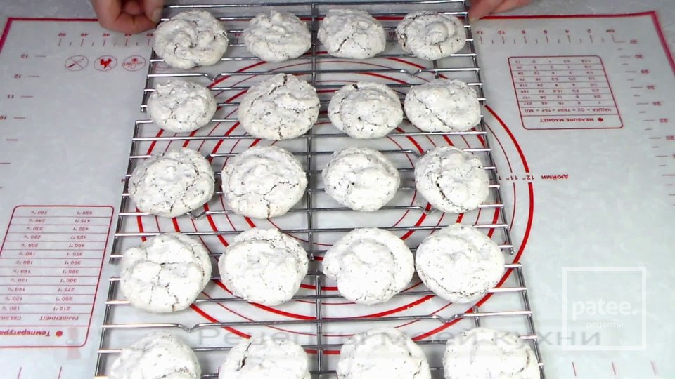 ШОКОЛАДНОЕ БЕЗЕ с КОКОСОВОЙ СТРУЖКОЙ - Шаг 7