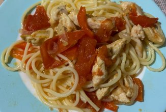 Курица с розмарином и овощами в мультиварке