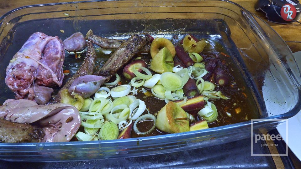 Утка с полынью, яблоки с брусникой - Шаг 9