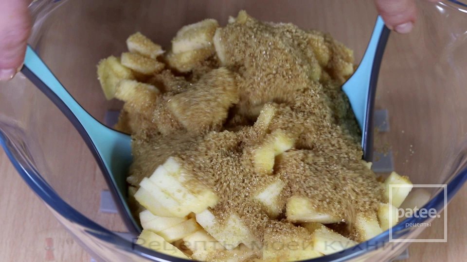 РАССЫПЧАТЫЙ ЯБЛОЧНЫЙ  КЕКС - Шаг 4