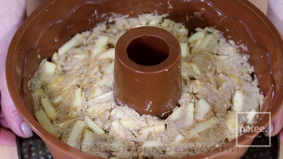 РАССЫПЧАТЫЙ ЯБЛОЧНЫЙ  КЕКС - Шаг 7