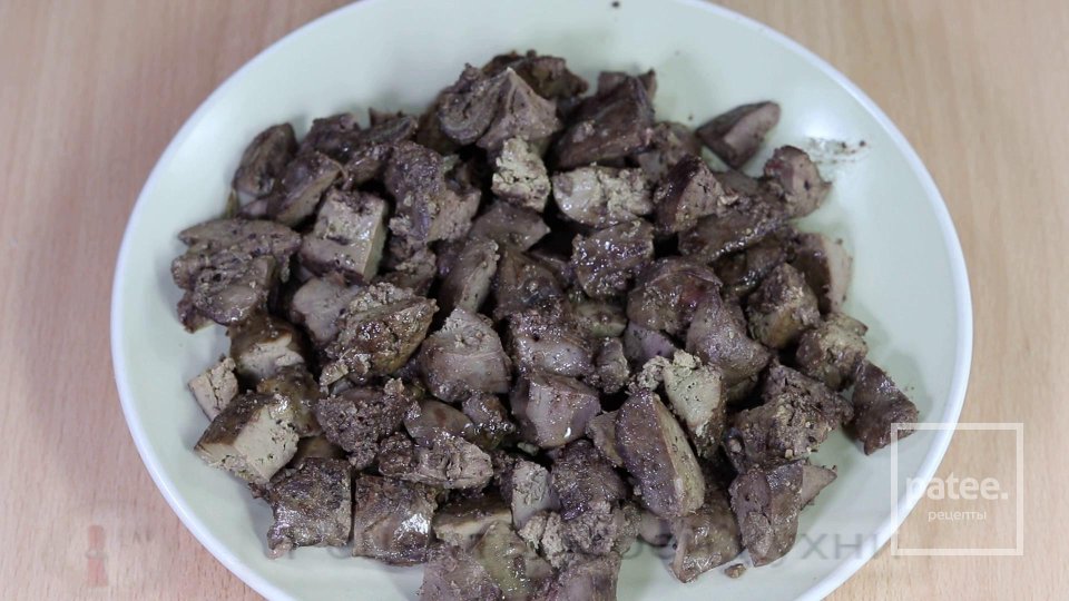 САЛАТ С  КУРИНОЙ  ПЕЧЁНКОЙ - Шаг 9