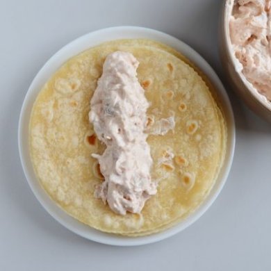 Best Buffalo Chicken Taquitos - Шаг 4