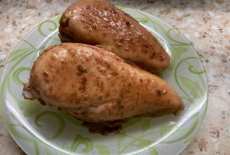 Куриная грудка с аджикой