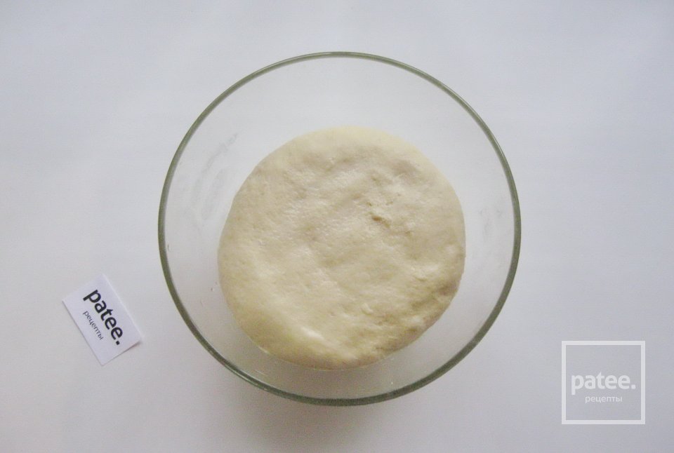 Пирожки с вишней на сгущенном молоке - Шаг 7