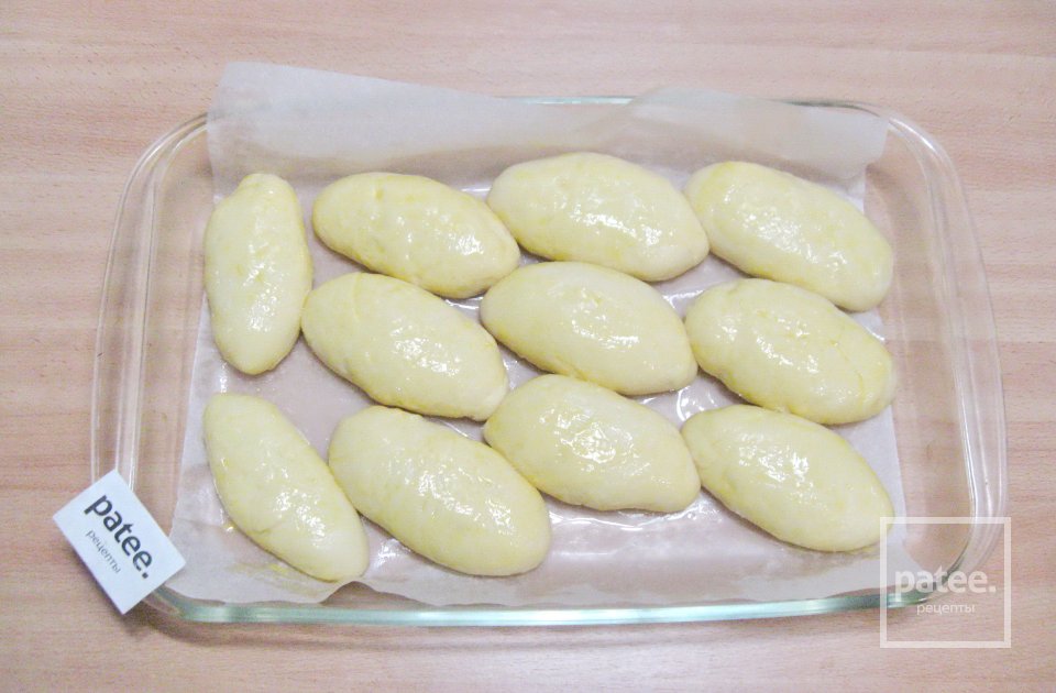 Пирожки с вишней на сгущенном молоке - Шаг 14