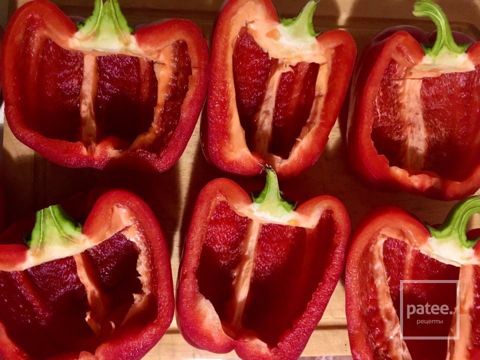 Фаршированный 🫑 мясом куриной грудки и шампиньонами. - Шаг 7