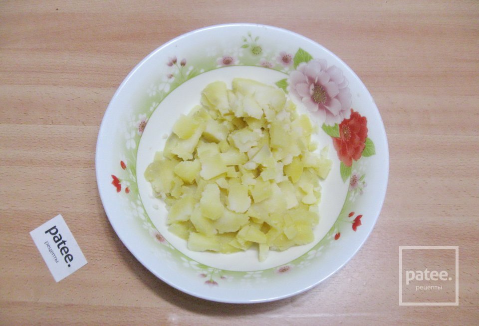 Салат "Оливье" к году Быка - Шаг 2