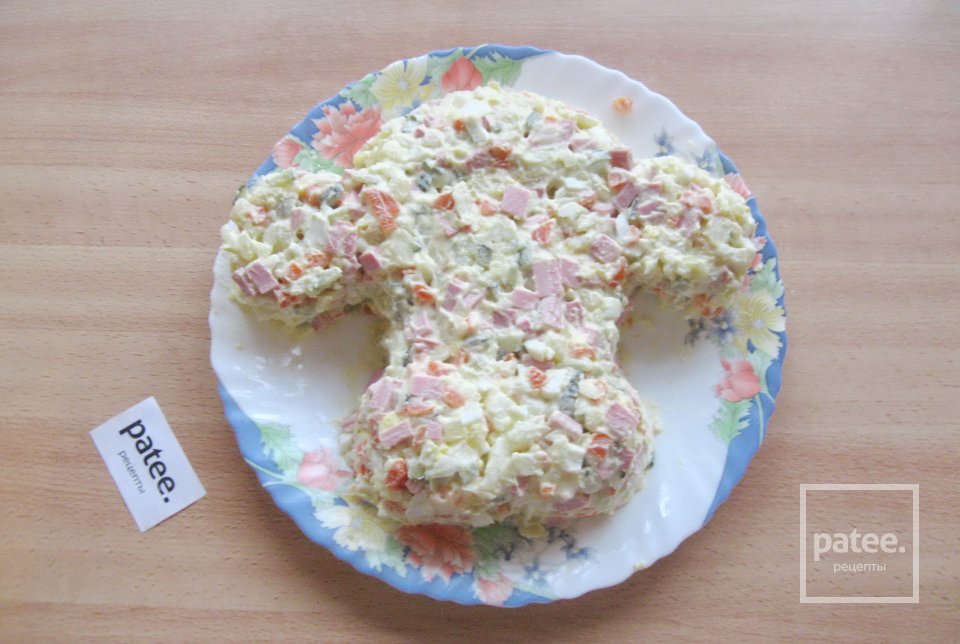 Салат "Оливье" к году Быка - Шаг 9