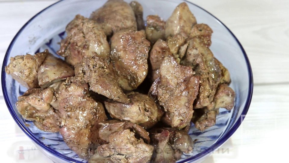 Рулет из куриной печени и картофеля - Шаг 3