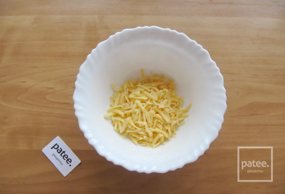 Крабовый салат со свеклой - Шаг 2