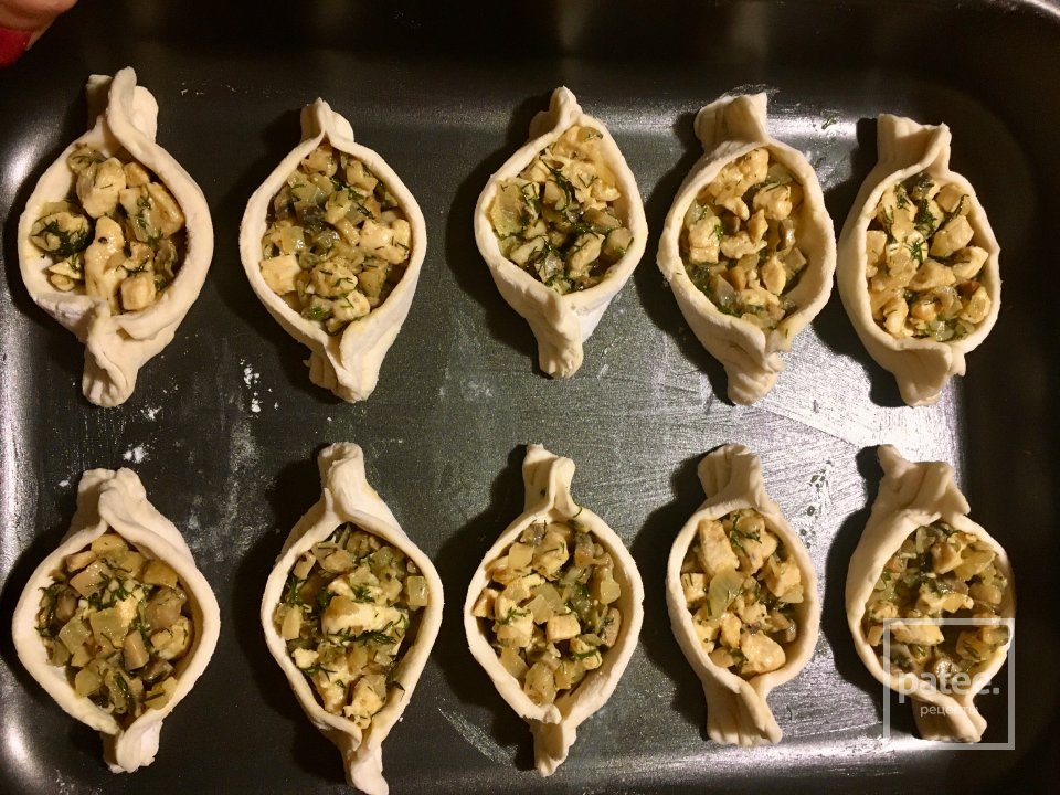 Лодочки из слоёного теста. - Шаг 7