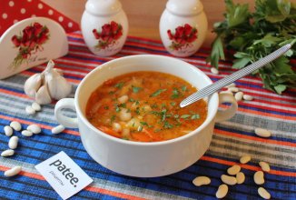 Томатный суп с фасолью