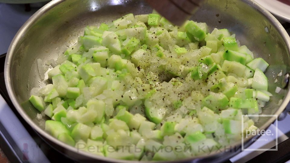 Сырный паштет из цукини с миндалем в тарталетках - Шаг 4