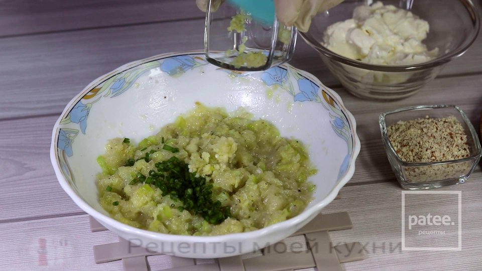 Сырный паштет из цукини с миндалем в тарталетках - Шаг 6