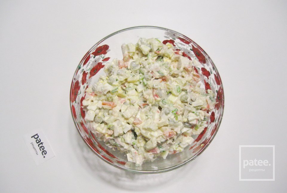 Салат "Оливье" с курицей и крабовыми палочками - Шаг 11