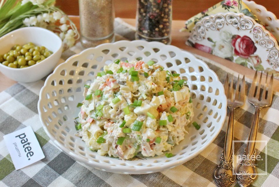 Салат "Оливье" с курицей и крабовыми палочками - Шаг 12