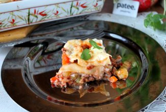 Лазанья с мясным фаршем и овощами