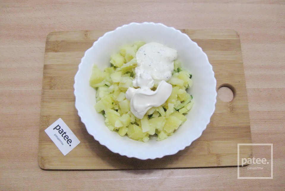 Салат с ветчиной и свежими огурцами - Шаг 7