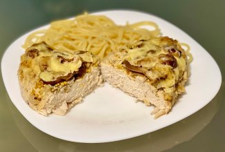 Куриное филе с опятами