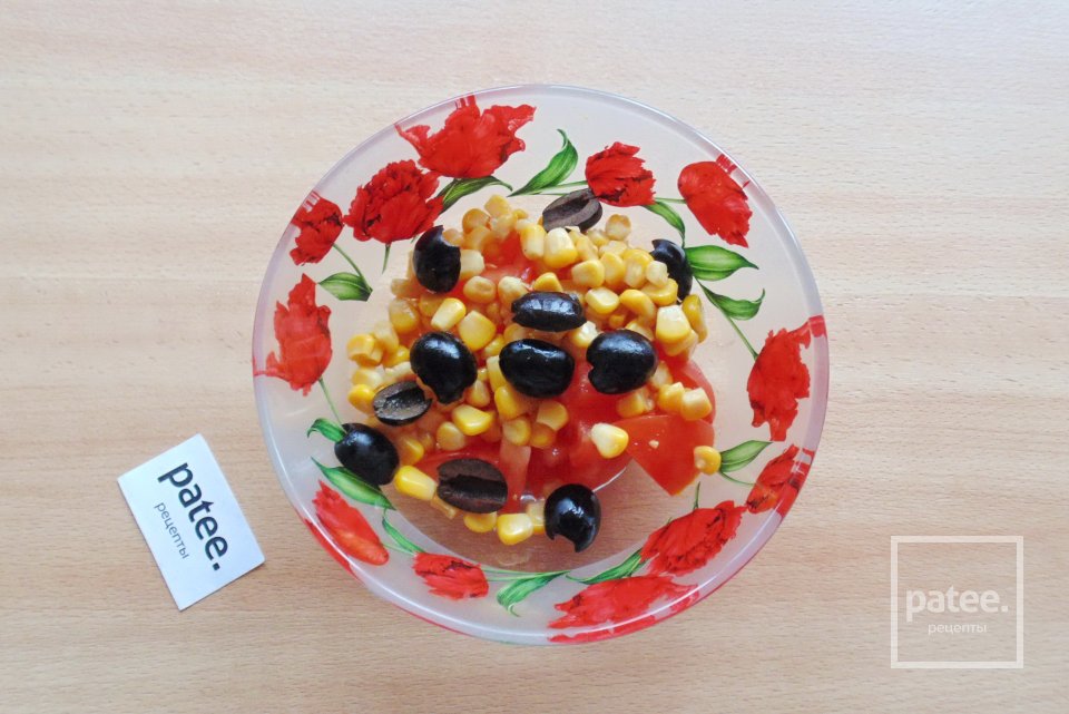 Салат с кукурузой и помидорами - Шаг 4