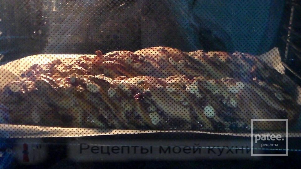 Творожная плетенка с джемом - Шаг 12