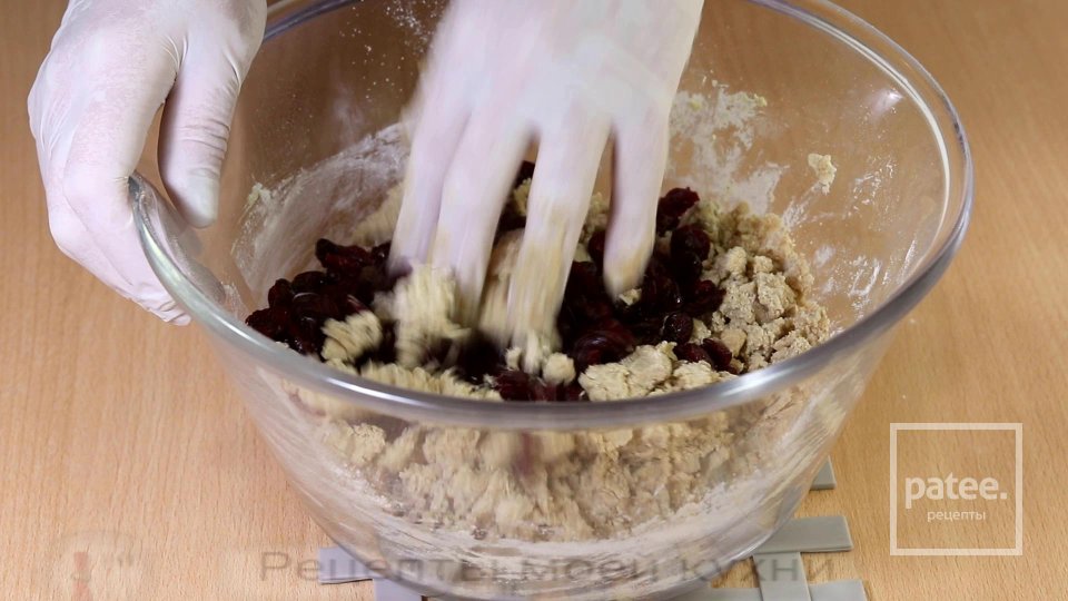 Песочное печенье с клюквой - Шаг 4