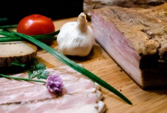 сало или корейка или грудинка