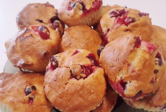 Быстрые кексы с клюквой