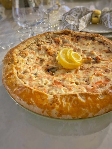 Нежнейшая галета с креветками и горбушей.