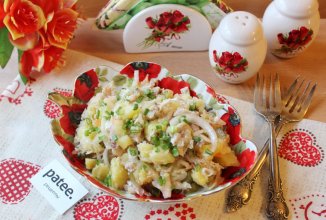 Салат с курицей и квашеной капустой