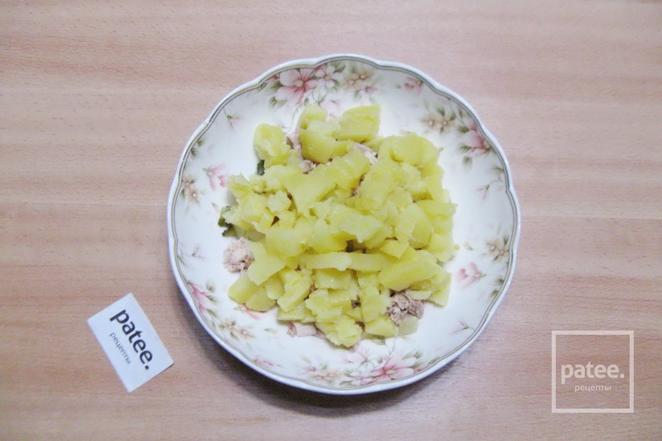 Салат с курицей и квашеной капустой - Шаг 4