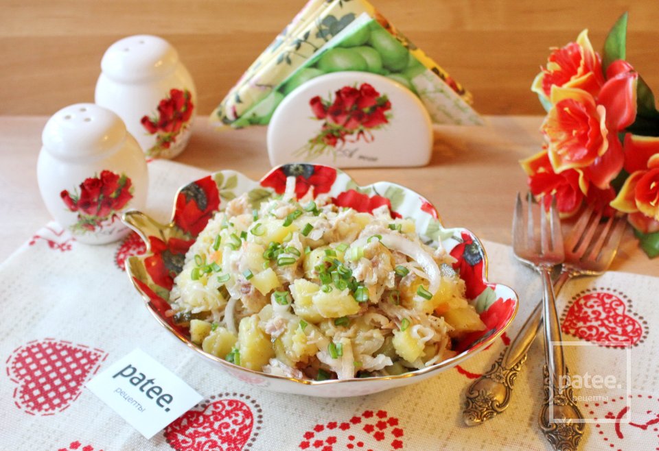 Салат с курицей и квашеной капустой - Шаг 10