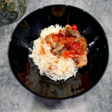 Пряный гуляш из свинины