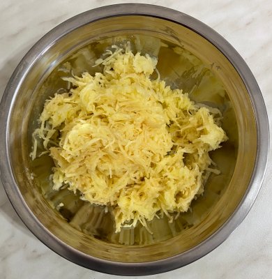 Картофельная пицца 🍕 на завтрак - Шаг 1