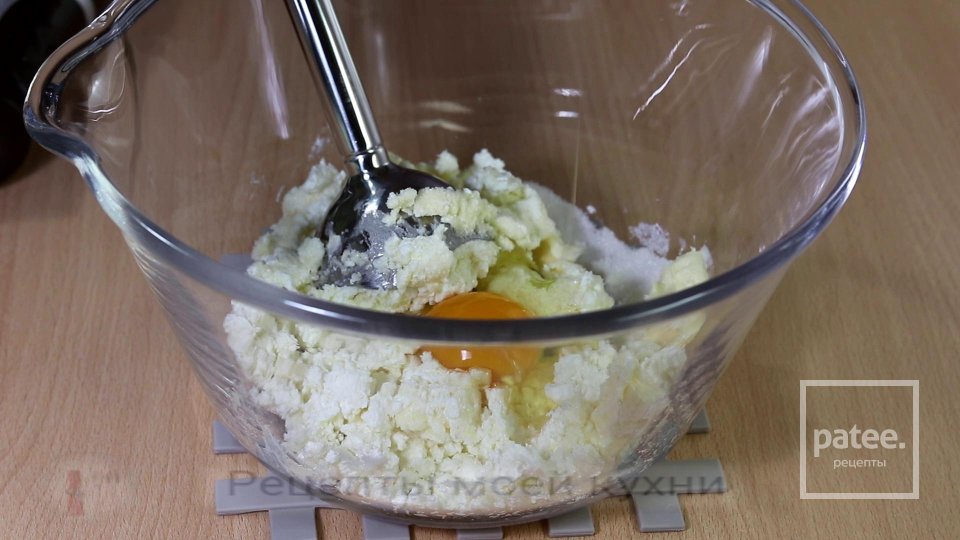 Пирожки с яблоками из творожного теста - Шаг 4