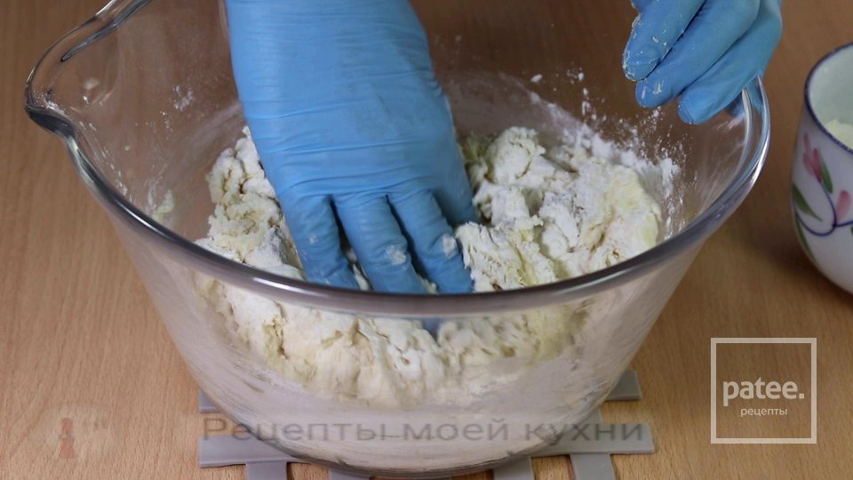 Пирожки с яблоками из творожного теста - Шаг 6