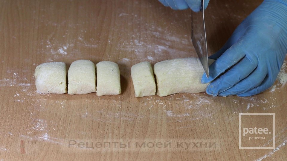 Пирожки с яблоками из творожного теста - Шаг 10