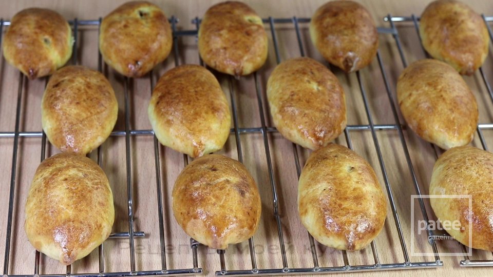 Пирожки с яблоками из творожного теста - Шаг 15