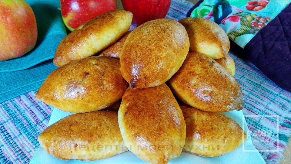 Пирожки с яблоками из творожного теста - Шаг 16