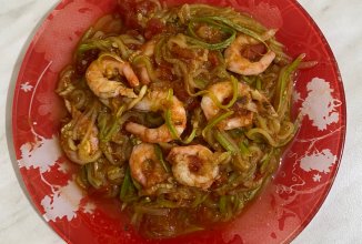 Паста из цукини с креветками
