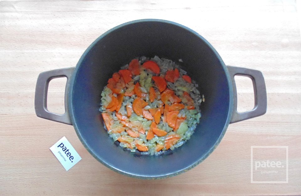 Тушеный картофель с фасолью и грибами - Шаг 4